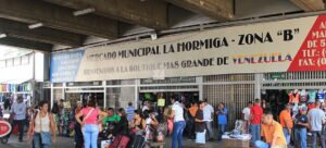 Buhoneros del mercado La Hormiga denuncian desalojo
