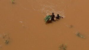 Cerca de 70 muertos en inundaciones en Kenia tras un atroz sequía