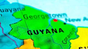 Chavismo rechazó nueva explotación petrolera aprobada por Guyana en "área por delimitar"
