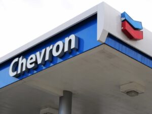 Chevron suministra combustibles a PDVSA en expansión de intercambio petrolero, según Reuters