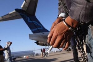 Chile denunció que avión con venezolanos deportados no despegó porque el régimen de Maduro no autorizó el vuelo
