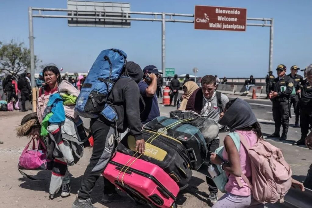 Chile repatriará a migrantes venezolanos en vuelos comerciales o militares