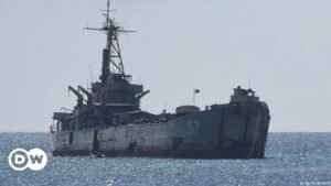 China y Filipinas cruzan denuncias por incidentes en el mar – DW – 10/11/2023