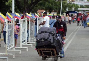 Cifra de migrantes venezolanos en Colombia disminuyó 0,4% de junio a agosto - AlbertoNews