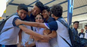 Colegio de Barranquilla remontó 36 puntos en pruebas Saber gracias a Tecnoglass