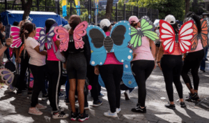 Con 'La Caminata de las Mariposas' protestaron en Caracas en rechazo a la violencia contra la mujer