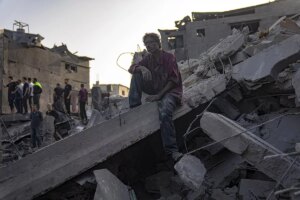 Da 31 de la guerra Israel-Hams: Israel rodea la ciudad de Gaza tras una noche de intensos bombardeos