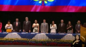 Daniel Noboa recibe credenciales como presidente de Ecuador