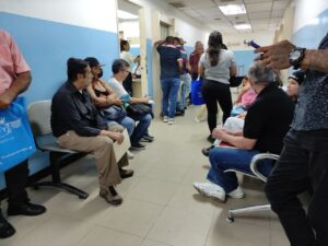 Demoras para otorgar citas retrasa atención en servicios de urología en hospitales de Caracas