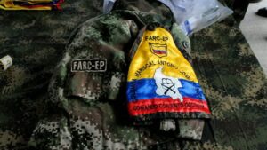 Detienen en Colombia a siete personas por vender armas a disidencia de las FARC - AlbertoNews