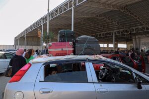 Egipto cifra en "unas 7.000" las personas con pasaporte extranjero que saldrán de Gaza a través de Rafá
