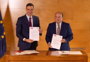 El PSOE garantiza al PNV traspasar todas las competencias pendientes y hablar del reconocimiento nacional de Euskadi