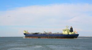 El buque rebosante de petróleo ruso que fuerza a la India a elegir entre Occidente u Oriente