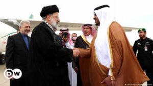 El presidente iraní llega a Riad para una cumbre sobre Gaza – DW – 11/11/2023