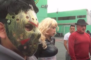 En Perú los policías se disfrazaron de Freddy Krueger, Jason y la novia de Chucky para atrapar a vendedores de drogas (+Video)