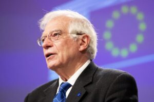 Eurodiputados del PP piden a Borrell no levantar sanciones contra Venezuela