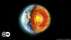 Fenómeno poco conocido crea capa en el núcleo de la Tierra – DW – 21/11/2023