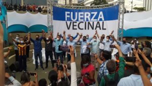 Fuerza Vecinal se divide tras la salida de 8 alcaldes