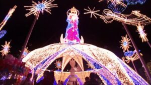 Gobernación engalana el tradicional Encendido de Bella Vista con luces y agrupaciones musicales