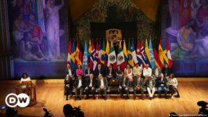 Gobierno de Colombia y ELN volverán al diálgo en México – DW – 25/11/2023