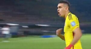 Gol Rafael Santos Borré en Paraguay vs. Colombia: video y polémica celebración