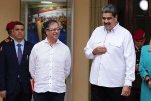 Gustavo Petro viajará el sábado por cuarta vez a Venezuela, para hablar con Maduro de migración - AlbertoNews