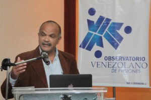 Humberto Prado alerta que gobierno está causando “un caos” con política de cierre de centros penitenciarios