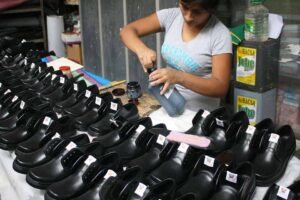 Importaciones irregulares afectaron a la industria del calzado en Venezuela en 2023