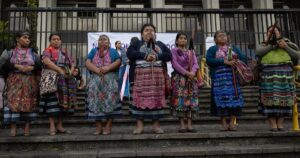 Indígenas cumplen 45 días de protesta interrumpida en la capital de Guatemala