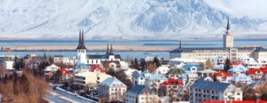 Islandia está a 7.500 kilómetros