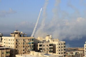 Israel aprueba un alto al fuego con Hamás para la liberación de rehenes y la ONU supervisará cumplimiento del acuerdo