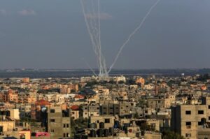 Israel continúa operaciones en hospital de Gaza pese a presión internacional - AlbertoNews
