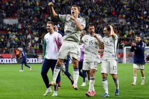 Italia suspira de alivio y estar en la Eurocopa sin necesidad de repesca