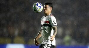 James Rodríguez se recuperó de enfermedad y jugará con Sao Paulo contra Santos