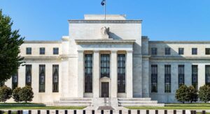 La Fed mantiene los tipos en el 5,5% por segunda vez y apunta a un techo definitivo de los tipos