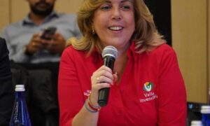 La JEP abre proceso contra la gobernadora del Valle, Clara Luz Roldán - Cali - Colombia
