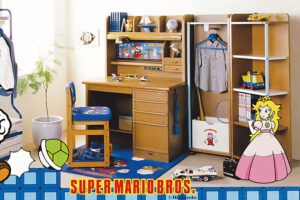La primera vez que Mario saltó a un cuadro fue para vender un escritorio a lo IKEA por 1.395 euros