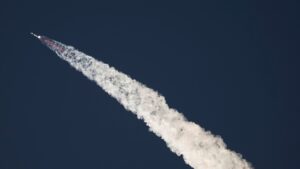 Lanzamiento de nave Starship de SpaceX falla a minutos de llegar al espacio
