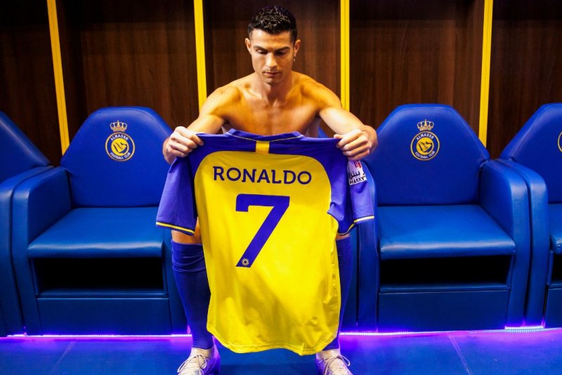 Las imágenes del impactante y lujoso museo que inauguró Cristiano Ronaldo en Arabia Saudi: exhibirá sus premios (+Video)