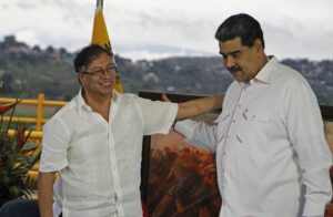 Las importaciones sucias de combustible venezolano amenazan las credenciales ecológicas de Gustavo Petro - AlbertoNews