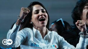 Luisa González es elegida presidenta de Revolución Ciudadana – DW – 18/11/2023