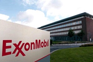 Maduro denunció una supuesta campaña de la ExxonMobil para evitar que se haga la consulta sobre el Esequibo (+Video)