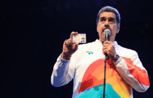 Maduro evidenció que su único interés con las cedulaciones del Saime es el referendo chavista (Video)
