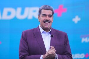 Maduro ordenó que liceístas "practiquen" como votar en referendo Esequibo