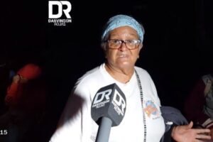 Maracayera de 74 años durmió en una cola en Caracas para comprar entrada del concierto de Karol G para su nieta