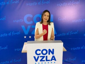 María Corina Machado sobre dolarización de llegar a la Presidencia: No descarto existencia de dos monedas