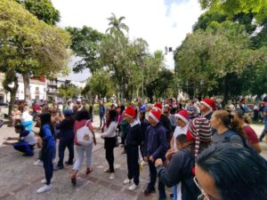 Mérida inicia las fiestas navideñas con parrandón de gaitas