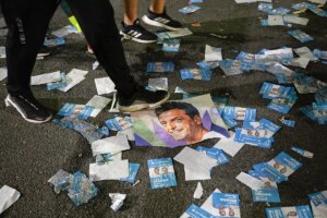 Milei convoca a "todos los argentinos de bien" mientras Massa analiza abandonar el Ministerio de Economa