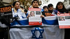 Miles de personas marchan en Londres contra el antisemitismo - AlbertoNews