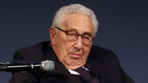 Muere Henry Kissinger, el controvertido Nobel de la Paz que apoyó la "guerra sucia” que dejó miles de muertos en América Latina